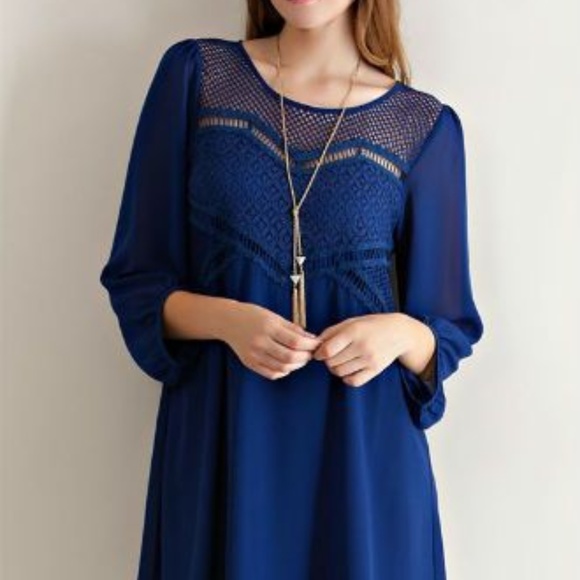 entro Dresses & Skirts - Navy blue Crochet key hole Dress